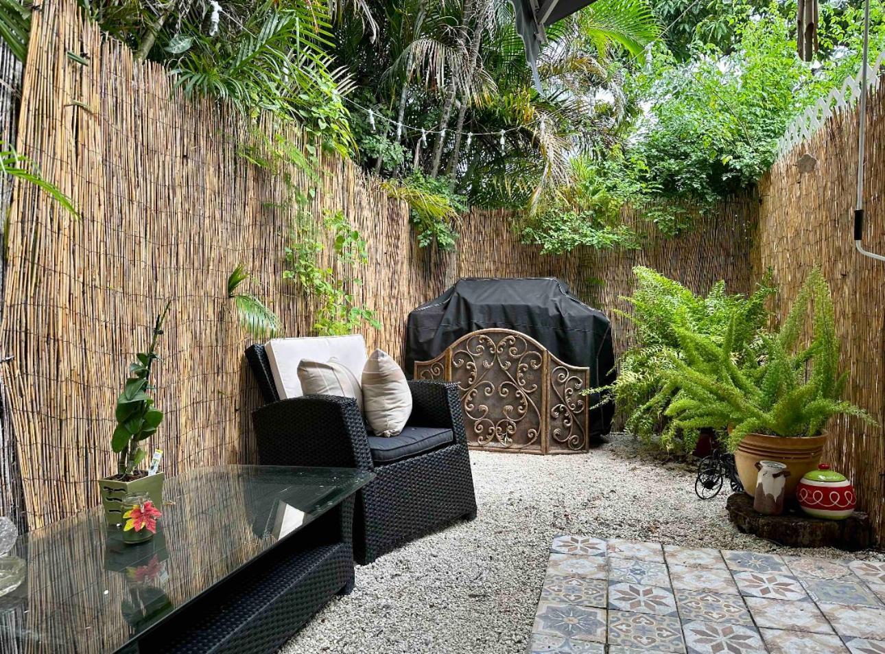 Flora'S Garden Apartment/Studio North Miami Extérieur photo