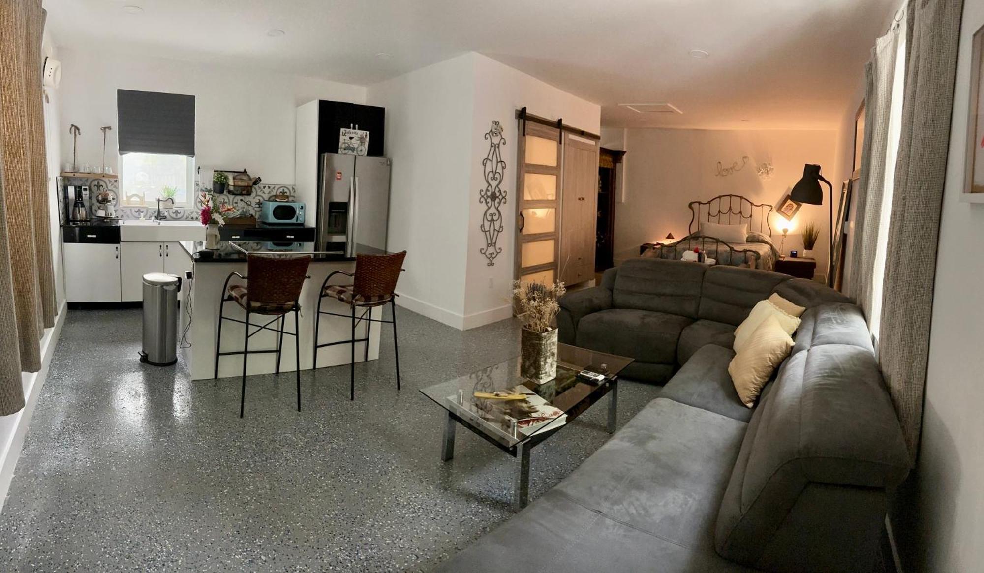 Flora'S Garden Apartment/Studio North Miami Extérieur photo